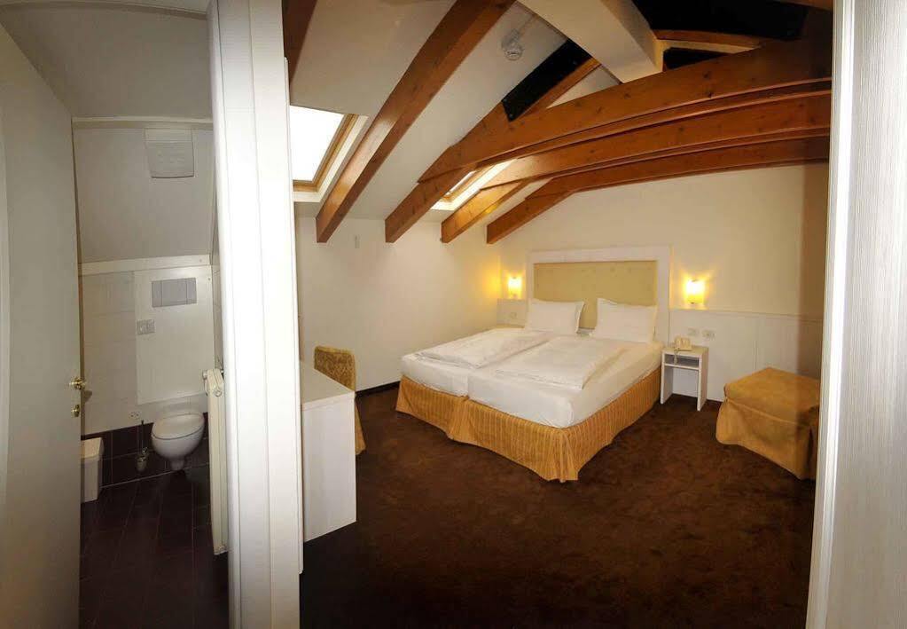 Alpen Hotel Eghel Фольгария Экстерьер фото