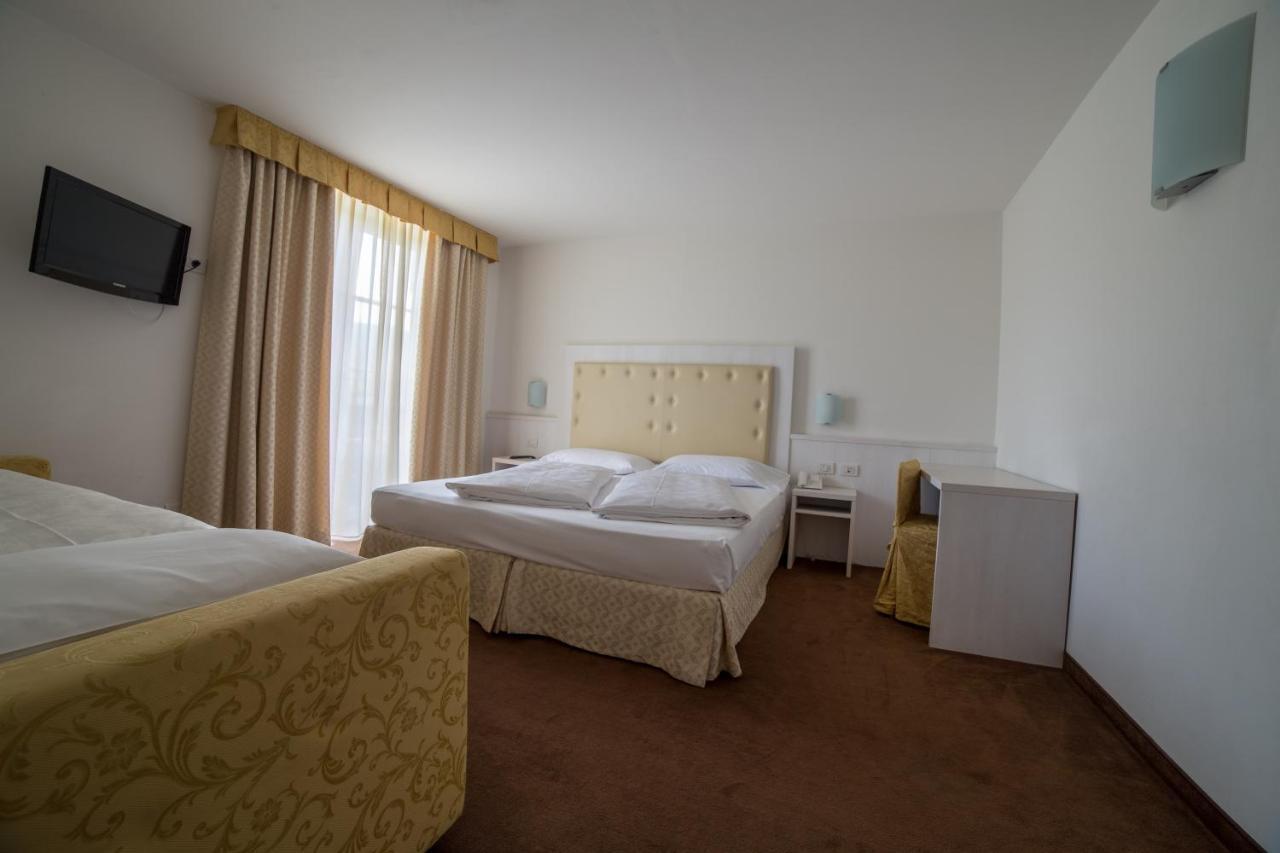 Alpen Hotel Eghel Фольгария Экстерьер фото